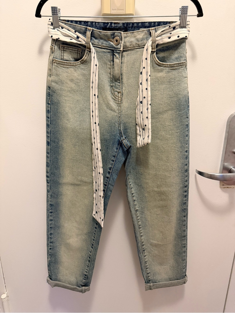 Olive des Olive Light Blue Wash Boyfriend Jeans with Polka Dot Tie Belt